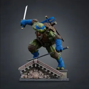 LAS TORTUGAS NINJA ESTATUA LEONARDO UNLEASHED - TEENAGE MUTANT NINJA TURTLES DE IRON STUDIOS (22 CM)
