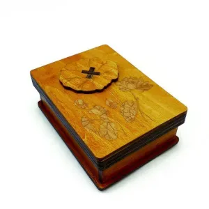 SECRET BOX BUTTON BOX                                                      