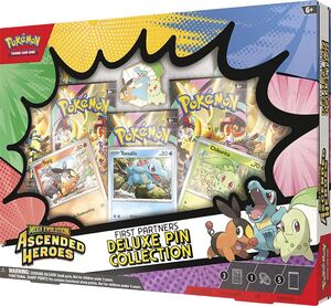 POKEMON JCC MEGAEVOLUCIÓN HÉROES ASCENDENTES COLECCIÓN CON PIN DELUXE PRIMEROS COMPAÑEROS - INGLÉS