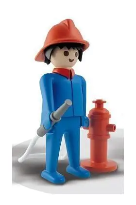 PLAYMOBIL ESTATUA RESINA 23 CM BOMBERO                                     