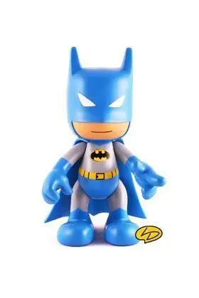 BATMAN COLOR 22 CM ARTOYS DC COMICS                                        