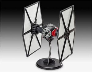 STAR WARS EP.VII MAQ. EASYKIT FIRST ORDER SPECIAL FORCES TIE FIGHTER 19 CM 