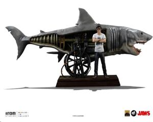 TIBURÓN ESTATUA 1/10 DELUXE ART SCALE STEVEN SPIELBERG TIBURÓN 50 ANIVERSARIO 27 CM