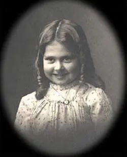 HAUNTED MEMORIES RETRATO LENTICULAR 13X18CM LITTLE RUTHIE                  