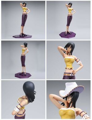 ONE PIECE ESTATUA P.O.P. NICO ROBIN ESC. 1/8                               