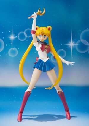 SAILOR MOON FIGURA 14 CM BUNNY S.H. FIGUARTS                               