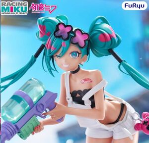HATSUNE MIKU FIGURA PVC MUCHUTE RACING MIKU 20 CM
