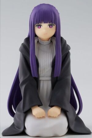 RIEREN: BEYOND JOURNEY'S END FIGURA PVC FERN SULKY  9,5 CM