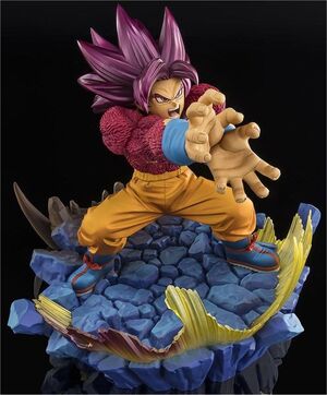 DRAGON BALL DAIMA ESTATUA PVC FIGUARTSZERO EXTRA BATTLE SUPER SAIYAN 4 SON GOKU DAIMA