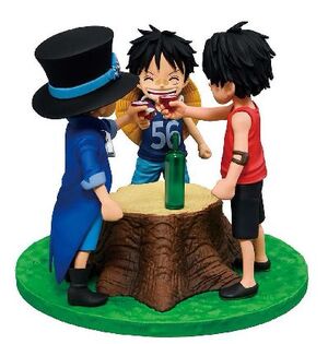 ONE PIECE FIGURA ICHIBANSO ACE, SABO Y LUFFY SERIE DRAMATIC MEMORIES 10 CM