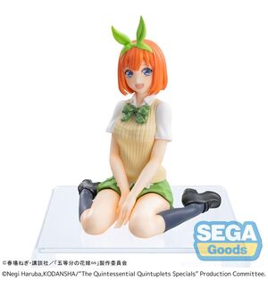 LAS QUINTESSENTIAL QUINTILLIZAS ESPECIALES ESTATUA PVC PM PERCHING YOTSUBA NAKANO 9 CM