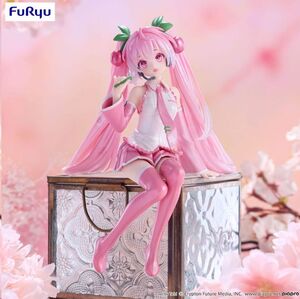 HATSUNE MIKU ESTATUA PVC NOODLE STOPPER SAKURA MIKU 2024 PEARL COLOR VER. 15CM