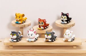 DISNEY GATOS MINI EGG MINIFUGURAS POUNCE & GO SERIES BLIND BOX 8 CM