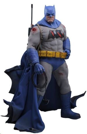 BATMAN: THE DARK KNIGHT RETURNS FIGURA COMIC MASTERPIECE 1/6 BATMAN (BATTLE DAMAGED VERSION) 32 CM