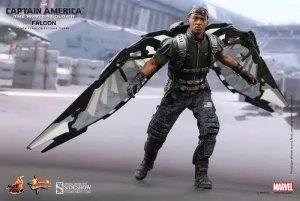EL HALCON (FALCON) FIGURA 30 CM SIXTH SCALE                                