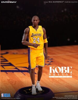 NBA COLLECTION FIGURA REAL MASTERPIECE 1/6 KOBE BRYANT 242010 LIMITED EDTITION 30 CM