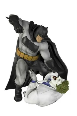 BATMAN ESTATUA ARTFX 1/6 THE DARK KNIGHT RETURNS 30CM                      