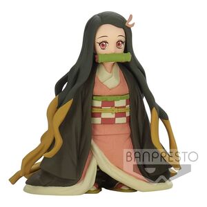 GUARDINAES DE LA NOCHE ESTATUA PVC NEZUKO KAMADO 10 CM