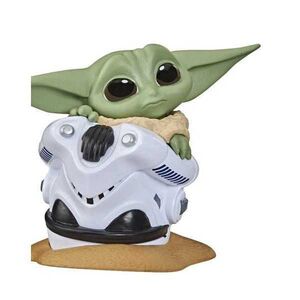STAR WARS THE MANDALORIAN FIGURA 5.5 CM BABY YODA ESCONDIDO EN EL CASCO S2 