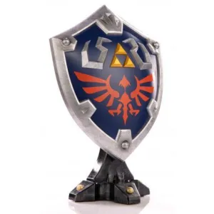 THE LEGEND OF ZELDA: BREATH OF THE WILD HYLIAN SHIELD STANDARD ED 29 CM