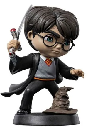 HARRY POTTER MINIFIGURA MINI CO. PVC HARRY POTTER WITH SWORD OF GRYFFINDOR 14 CM