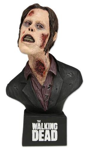 THE WALKING DEAD BUSTO TANK ZOMBIE 17CM                                    