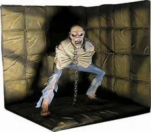 IRON MAIDEN EDDIE PIECE OF MIND AGACHADO FIG 18CM DLX                      