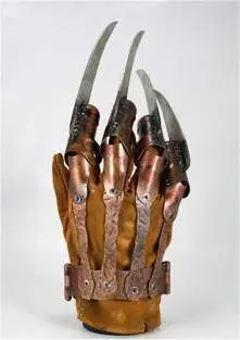 ELM STREET 2010 GUANTE FREDDY                                              