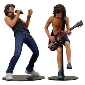 AC/DC YOUNG Y JOHNSON PACK 2 FIG 18CM                                      