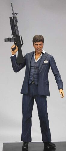 SCARFACE FIG 18CM TONY MONTANA TRAJE AZUL                                  