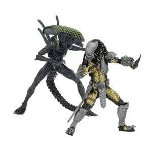 ALIEN & PREDATOR SET 2 FIG 18 CM BATTLE DAMAGED CELTIC VS GRID ALIEN       