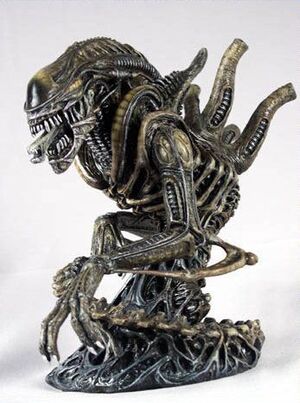 ALIEN WARRIOR MICRO BUSTO RESINA                                           
