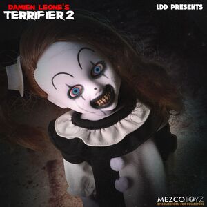 TERREFIER II FIGURA LIVING DEAD DOLLS LA PEQUEÑA NIÑA PALIDA 26,5 CM