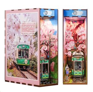 MAQUETA BOOK NOOK CON LUZ LOS VIAJES DE SAKURA