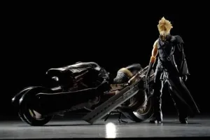 FINAL FANTASY VII ADVENT CHILDREN CLOUD & FENRIR FIG                       