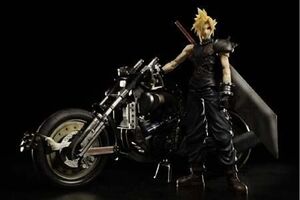 FINAL FANTASY VII ADVENT CHILDREN CLOUD & DAYTONA FIG 21CM PVC             