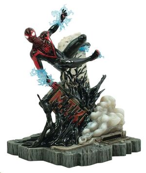 MARVEL'S SPIDERMAN II MARVEL GALLERY DELUXE DIORAMA MILES MORALES (GAMERVERSE) 25 CM