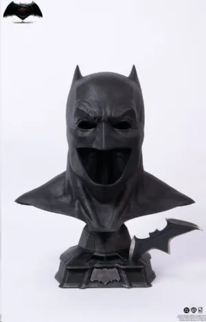 LIGA DE LA JUSTICIA: BATMAN V SUPERMAN. EL AMANECER DE LA JUSTICIA RÉPLICA 1/1 CAPUCHA DE BATMAN 51 CM