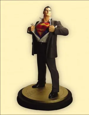SUPERMAN FOREVER ESTATUA RESINA SUPERMAN FOREVER ESTATUA RESINA