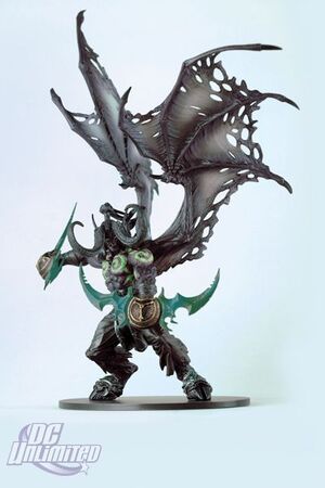 WORLD OF WARCRAFT SERIE 5 FIG 30CM CAJA DLX ILLIDIAN DEMON FORM            