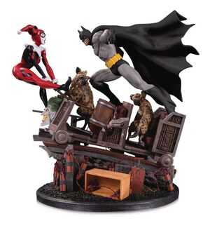 BATMAN VS HARLEY QUINN BATTLE 2ª ED ESTATUA 44,5 CM DC                     