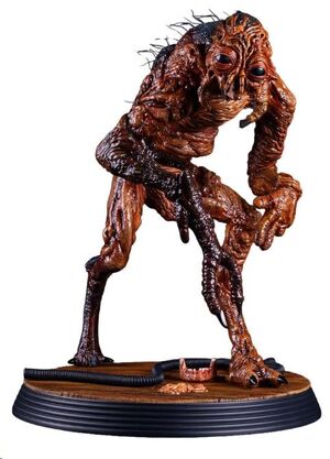 LA MOSCA ESTATUA 1/4 41 CM