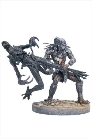 ALIEN VS PREDATOR ASST.2 - CELTIC PREDATOR THROWS ALIEN                    