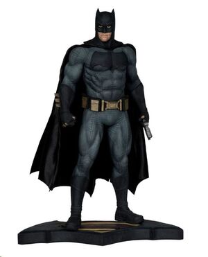 BATMAN V SUPERMAN: LA LIGA DE LA JUSTICIA ESTATUA 1/6 BATMAN 32 CM