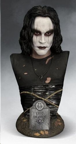 EL CUERVO BUSTO 1/1 EL CUERVO 71 CM