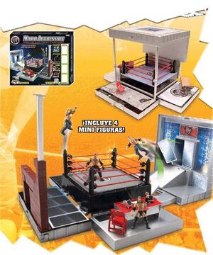 WWE RING MICRO AGRESSION + 4 MINI FIGURAS                                  