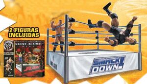 WWE RING DE COMBATE + 2 FIGURAS (BATISTA + JOHN CENA)                      