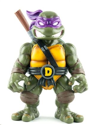 TORTUGAS NINJA SOFT VINYL FIGURA DONATELLO 25 CM