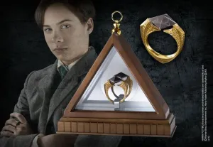 HARRY POTTER RÉPLICA 1/1 ANILLO LORD VOLDEMORT (BAÑADO EN ORO)