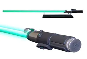 STAR WARS SABLE YODA CON LUZ Y SONIDO                                      